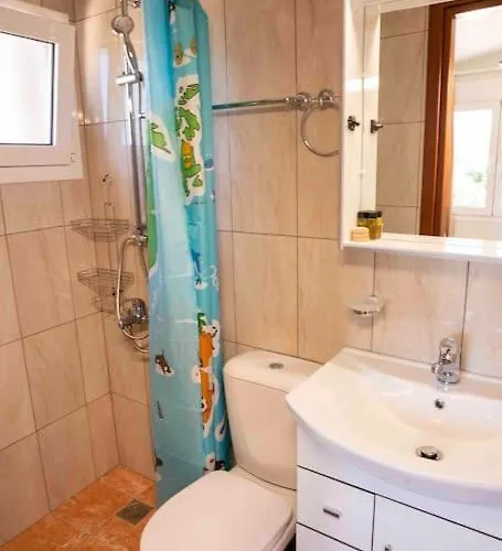 Marianna Lygides * Ayiá